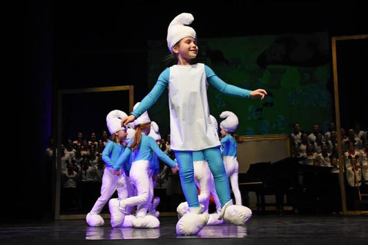 Komplette Kostümgestaltung für Bühnenproduktionen