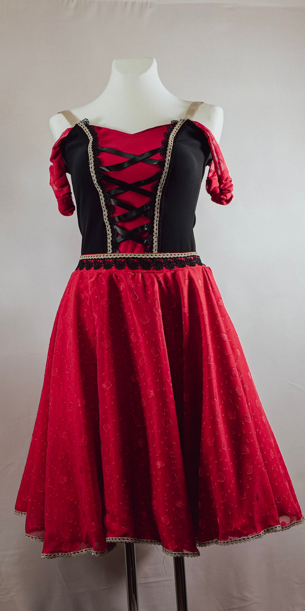 Copélia-Kleid für die Variation – Handarbeit