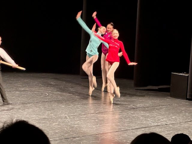 Komplette Kostümgestaltung für Bühnenproduktionen